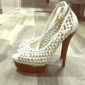 BEBE High Platform - Stand Out - White Heel! ❤️